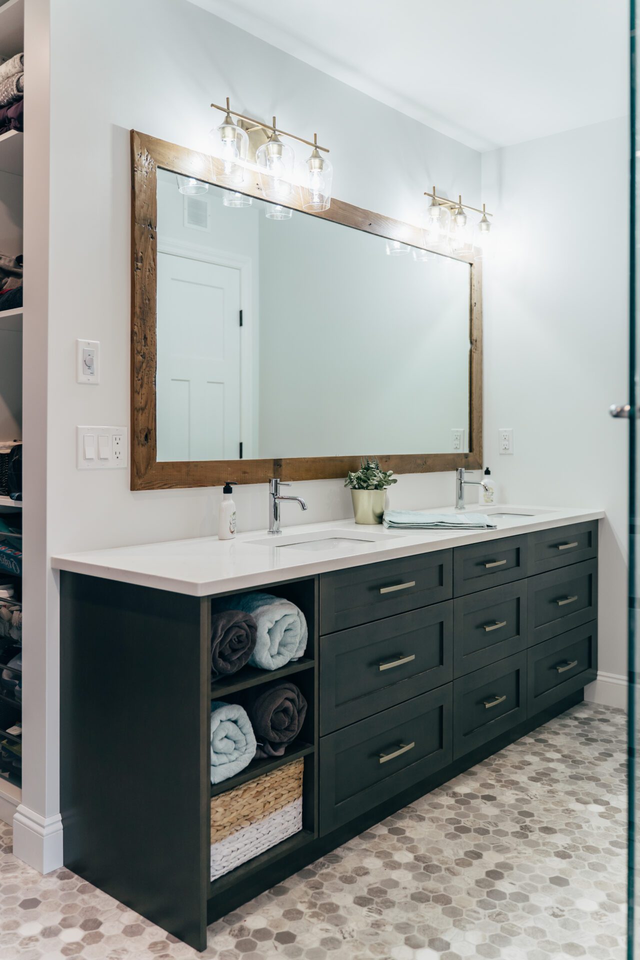 NKF-Cabinets-02152